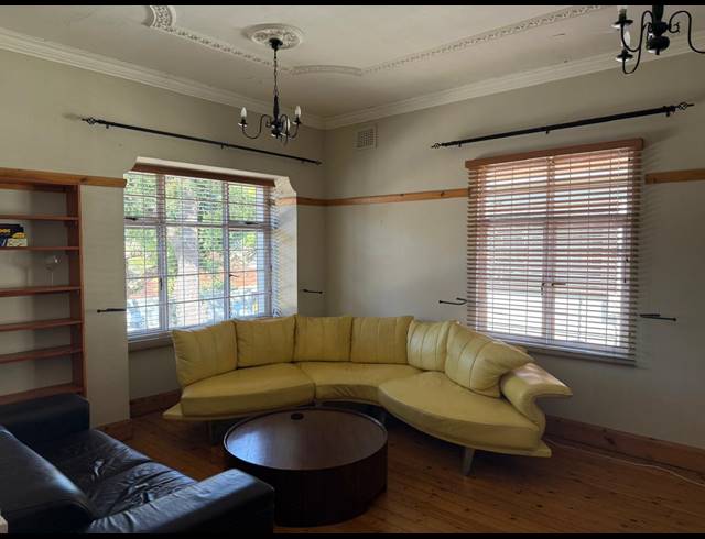 3 BEDROOM FREEHOLD FOR SALE IN GLENWOOD